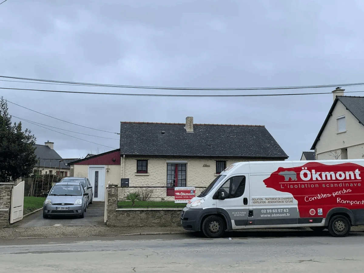 Chantier d'isolation des combles par soufflage à Rennes, Okmont