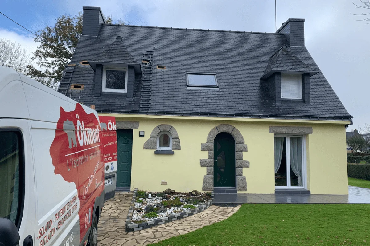 Rénovation énergétique près de Rennes : isoler sa toiture par l'extérieur sans toucher à son intérieur
